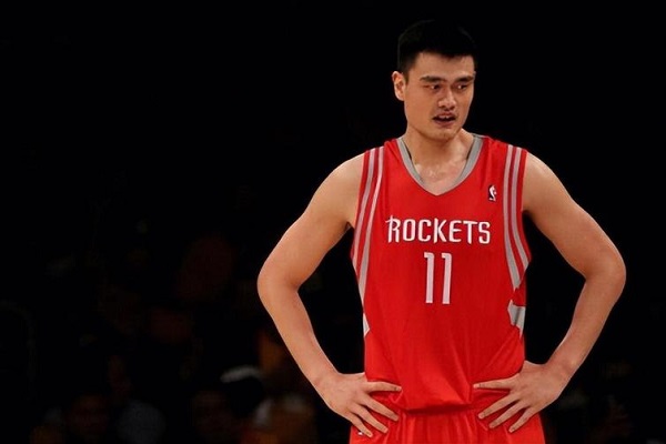 姚明有沒有拿過nba總冠軍？